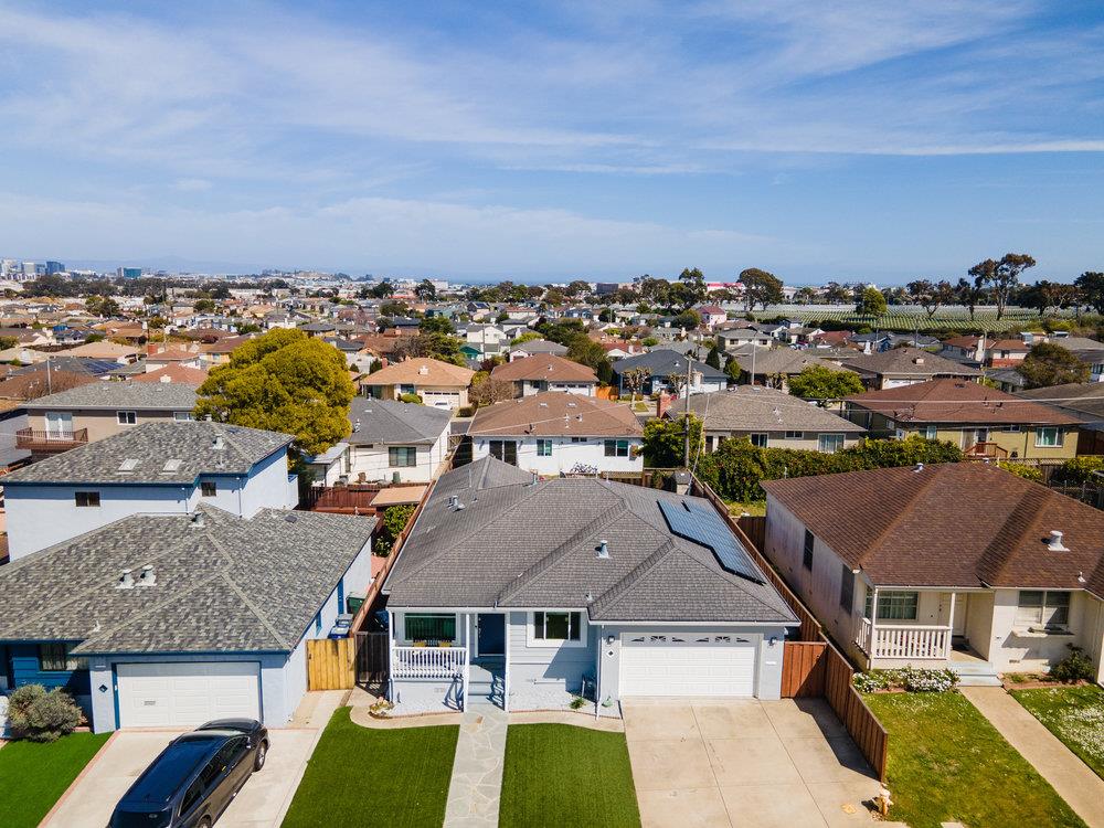 Detail Gallery Image 1 of 1 For 116 Sherwood Way, South San Francisco,  CA 94080 - 3 Beds | 2 Baths