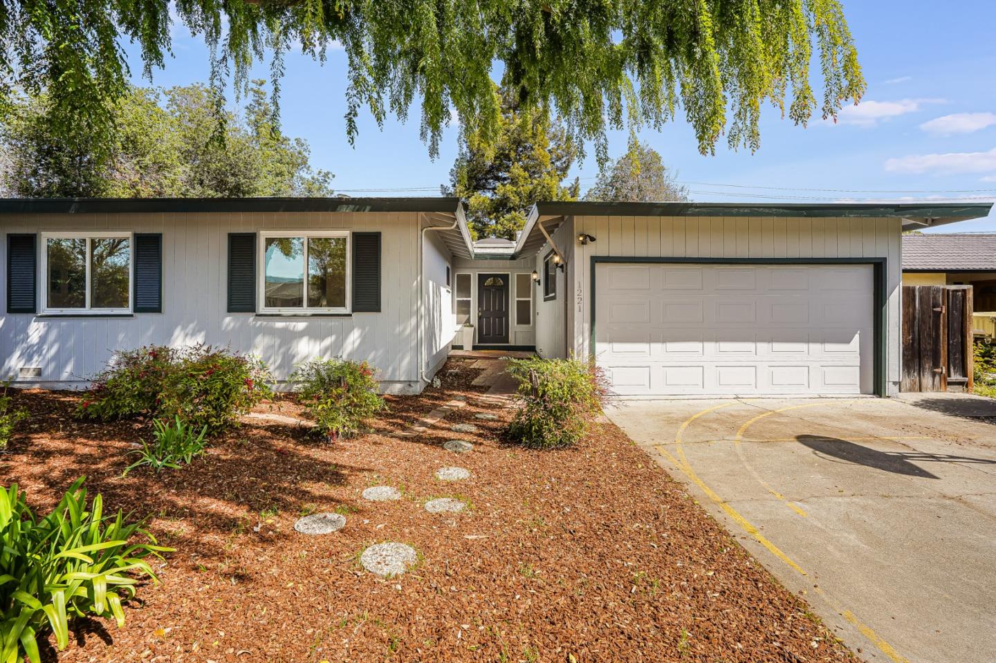 Detail Gallery Image 1 of 1 For 1221 Morningside Dr, Sunnyvale,  CA 94087 - 3 Beds | 1/1 Baths