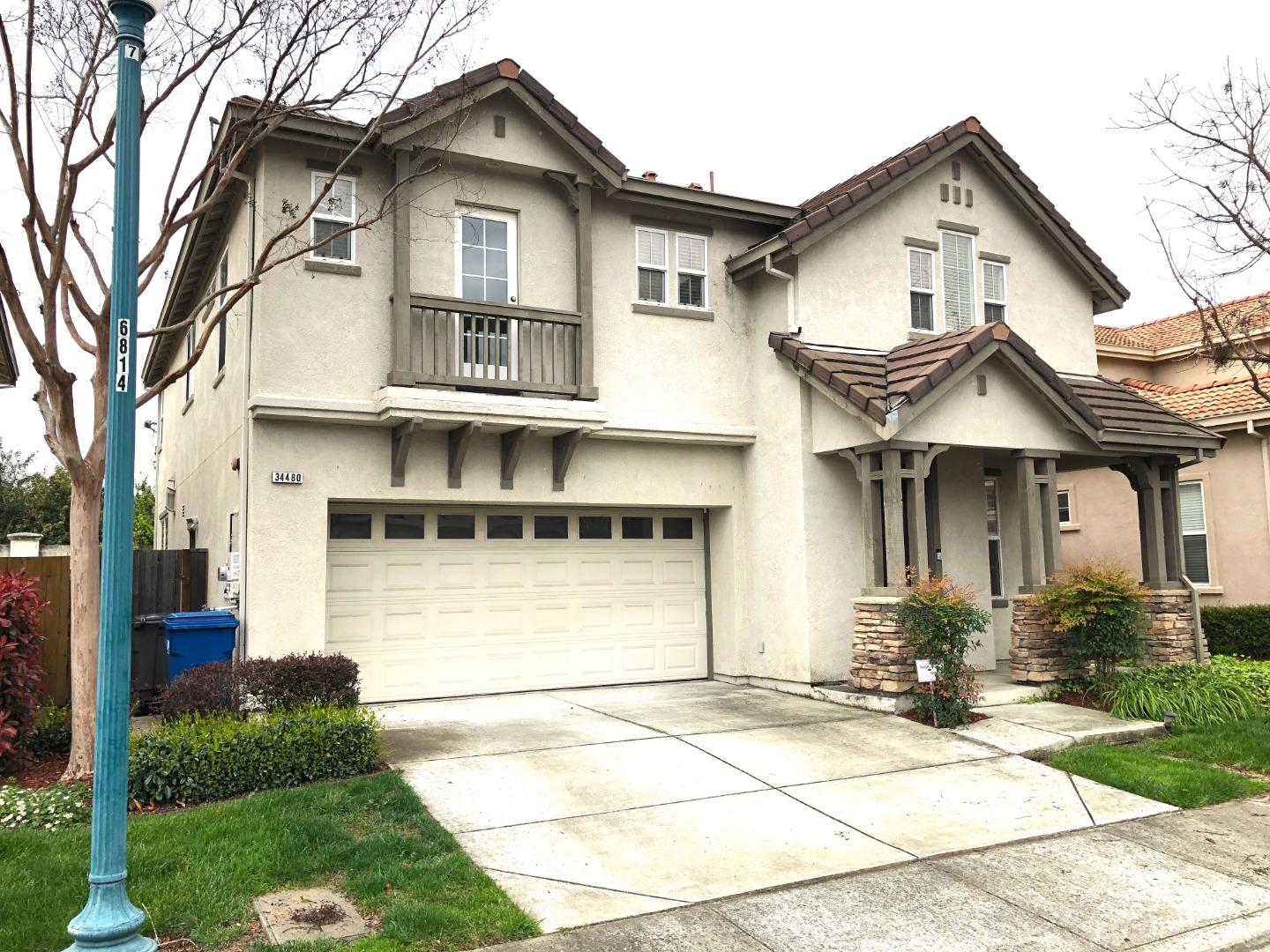 Detail Gallery Image 1 of 1 For 34480 Torrey Pine Ln, Union City,  CA 94587 - 5 Beds | 3/1 Baths