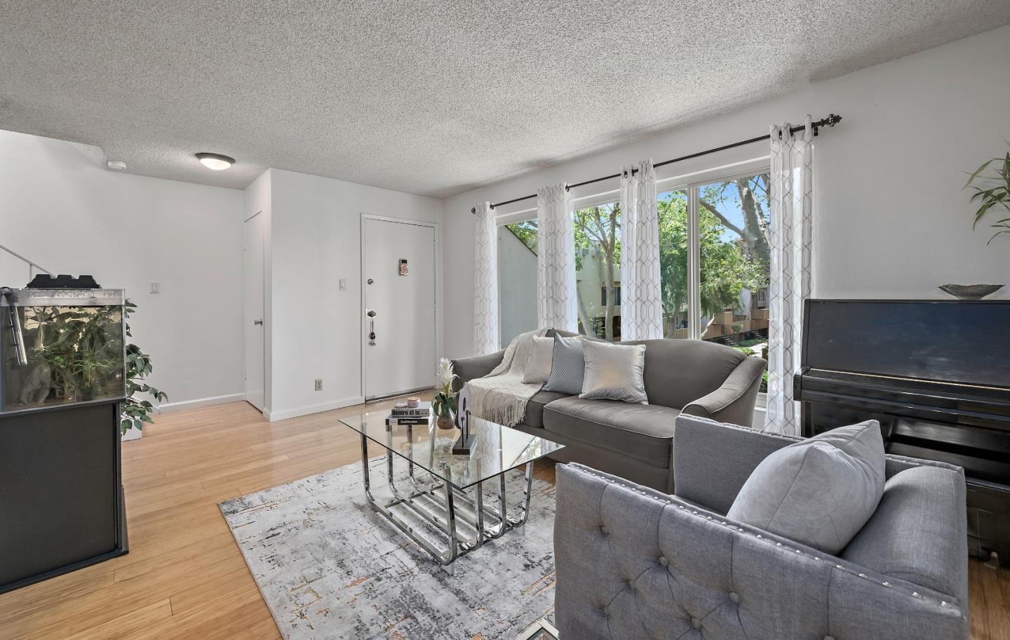 Detail Gallery Image 1 of 1 For 4425 Norwalk Dr #29,  San Jose,  CA 95129 - 2 Beds | 1/1 Baths