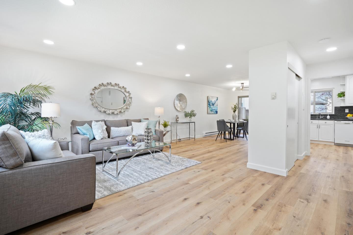 Detail Gallery Image 1 of 1 For 436 Sierra Vista Ave #12,  Mountain View,  CA 94043 - 2 Beds | 2/1 Baths