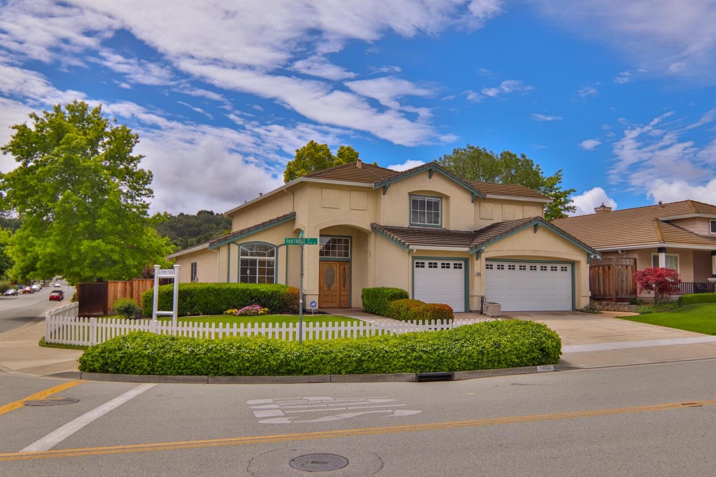 Detail Gallery Image 1 of 1 For 1400 Partridge Dr, Gilroy,  CA 95020 - 3 Beds | 3 Baths