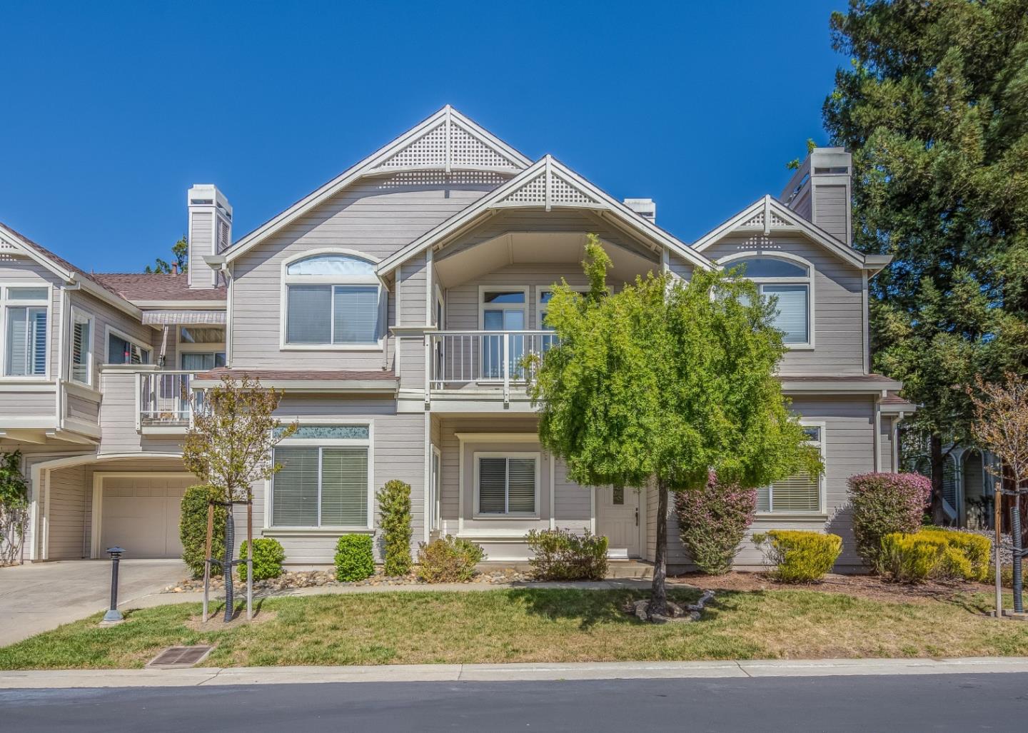 Detail Gallery Image 1 of 1 For 7746 Kilmarnok Dr, San Jose,  CA 95135 - 2 Beds | 2 Baths