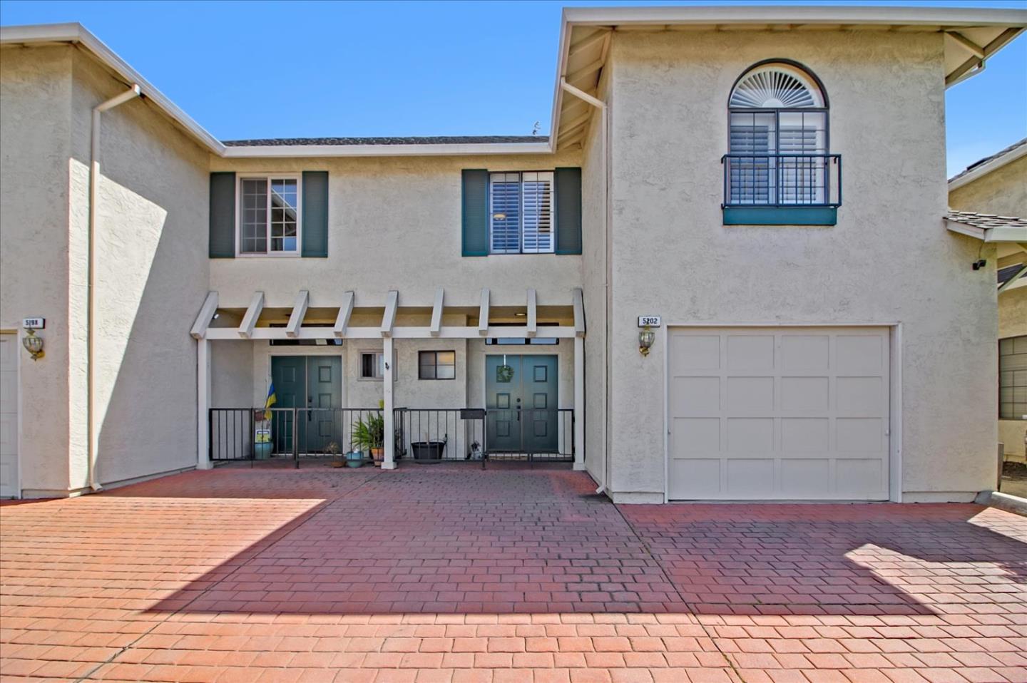 Detail Gallery Image 1 of 1 For 5202 Meridian Ave, San Jose,  CA 95118 - 3 Beds | 2/1 Baths