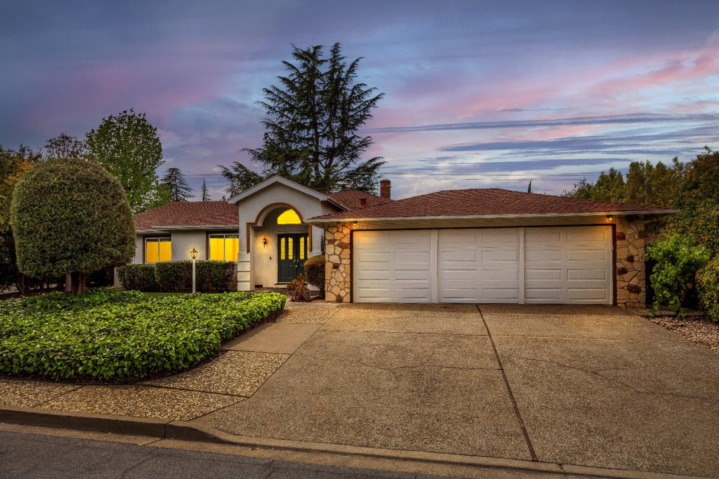 Detail Gallery Image 1 of 1 For 12295 Candy Ct, Saratoga,  CA 95070 - 5 Beds | 2/1 Baths