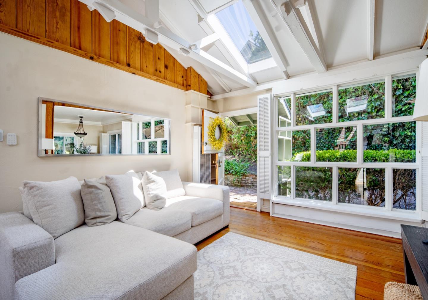 Detail Gallery Image 1 of 1 For 136 2nd St, Pacific Grove,  CA 93950 - 3 Beds | 2 Baths