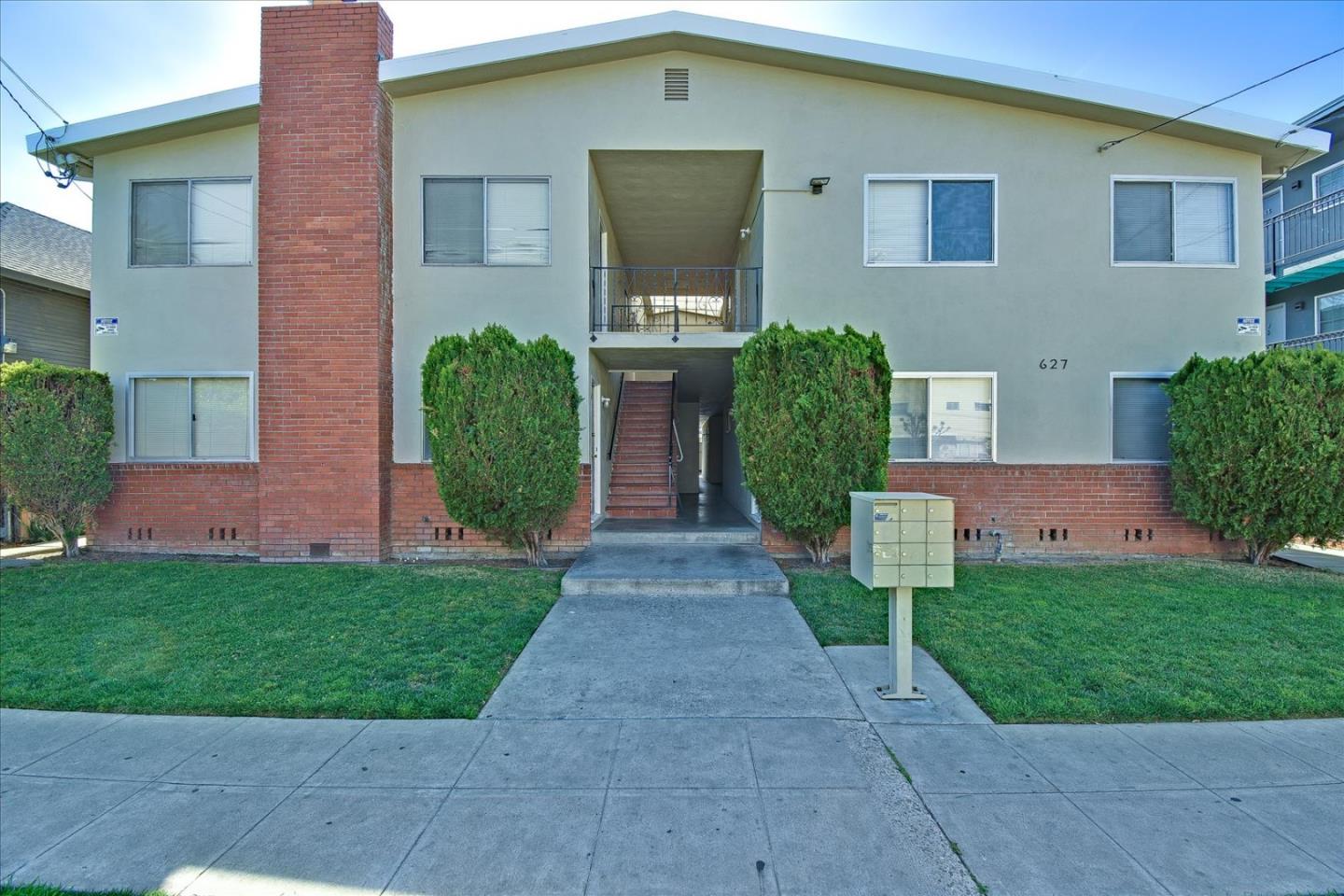 Detail Gallery Image 1 of 1 For 627 S 9th St, San Jose,  CA 95112 - – Beds | – Baths