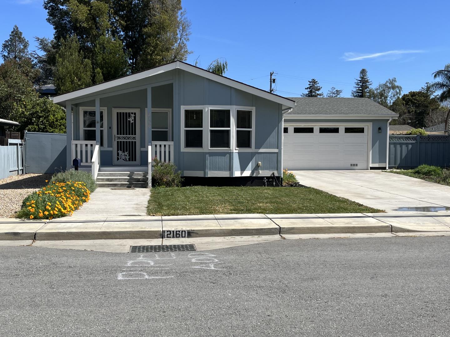 Detail Gallery Image 1 of 1 For 2160 Menalto Ave, Menlo Park,  CA 94025 - 3 Beds | 2 Baths