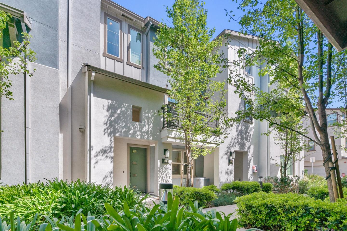 Detail Gallery Image 1 of 1 For 2951 via Roma Pl #35,  Santa Clara,  CA 95051 - 2 Beds | 2/2 Baths