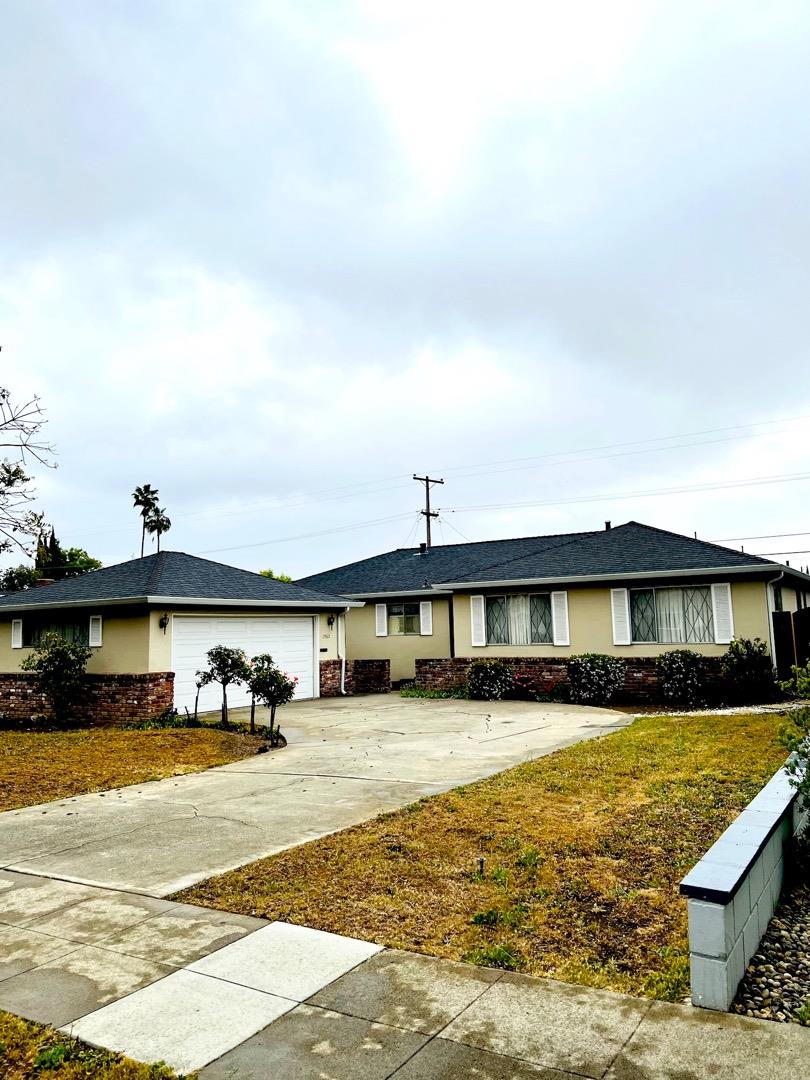 Detail Gallery Image 1 of 1 For 1962 Kobara Ln, San Jose,  CA 95124 - 3 Beds | 2/1 Baths