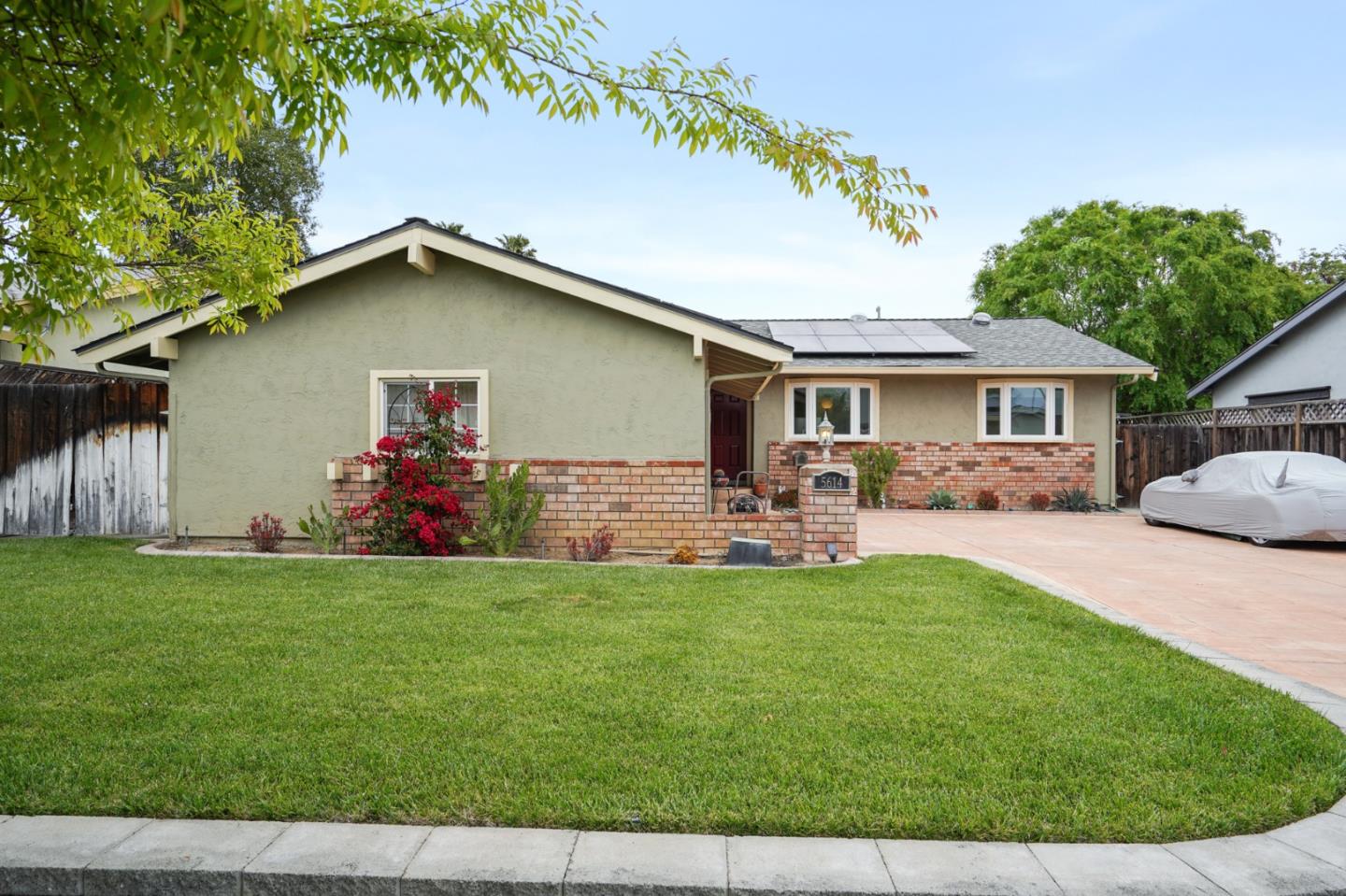 Detail Gallery Image 1 of 1 For 5614 Lathrop Dr, San Jose,  CA 95123 - 3 Beds | 2 Baths