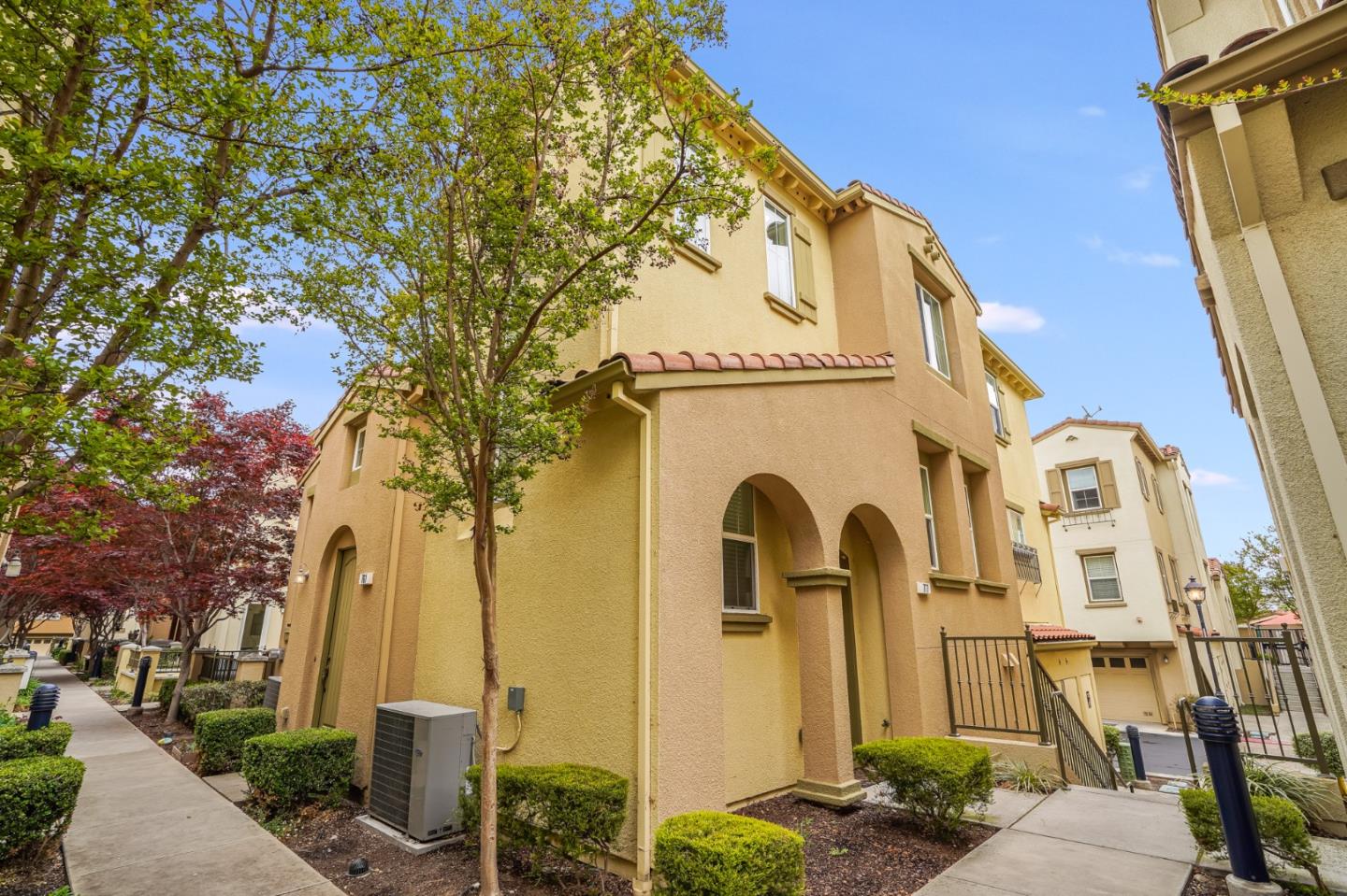 Detail Gallery Image 1 of 1 For 777 Mente Linda Loop, Milpitas,  CA 95035 - 2 Beds | 2 Baths