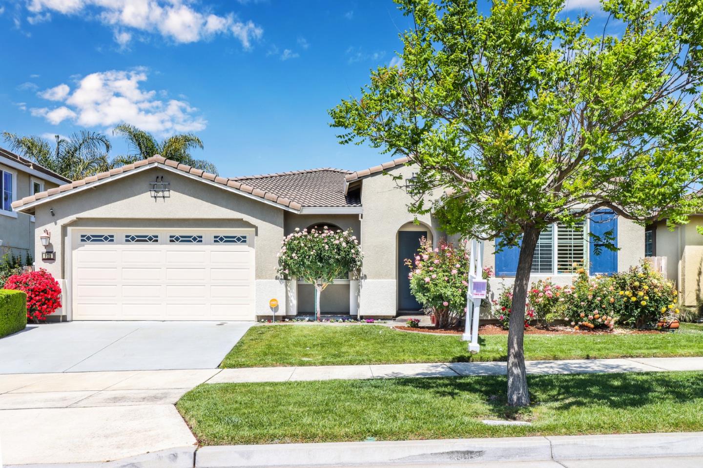 Detail Gallery Image 1 of 1 For 975 Geronimo St, Gilroy,  CA 95020 - 4 Beds | 3 Baths