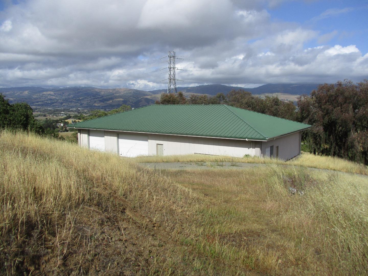 Detail Gallery Image 13 of 25 For 1935 Hayes Ln, San Martin,  CA 95046 - – Beds | – Baths