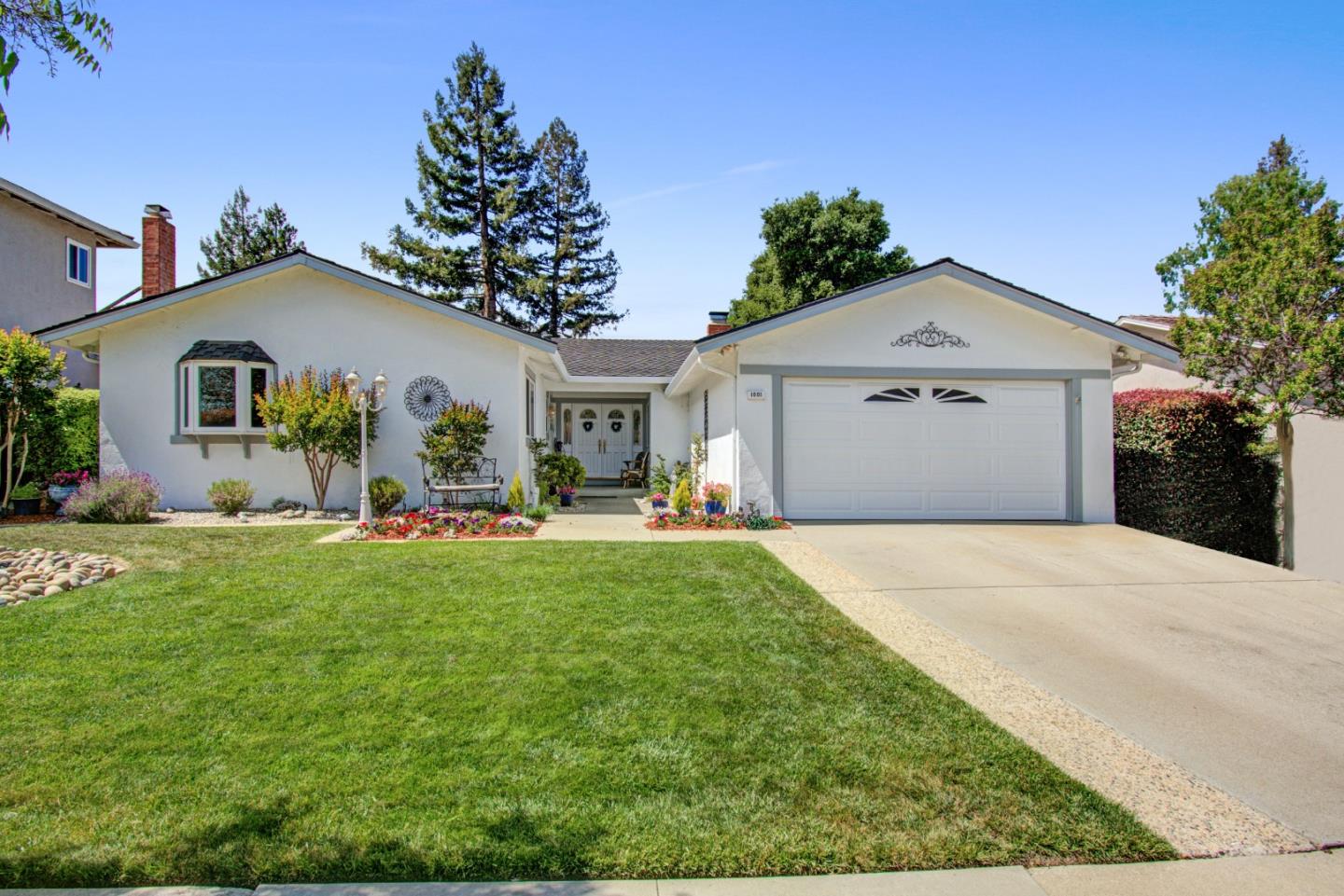 Detail Gallery Image 1 of 1 For 1001 Shadow Brook Dr, San Jose,  CA 95120 - 4 Beds | 2 Baths