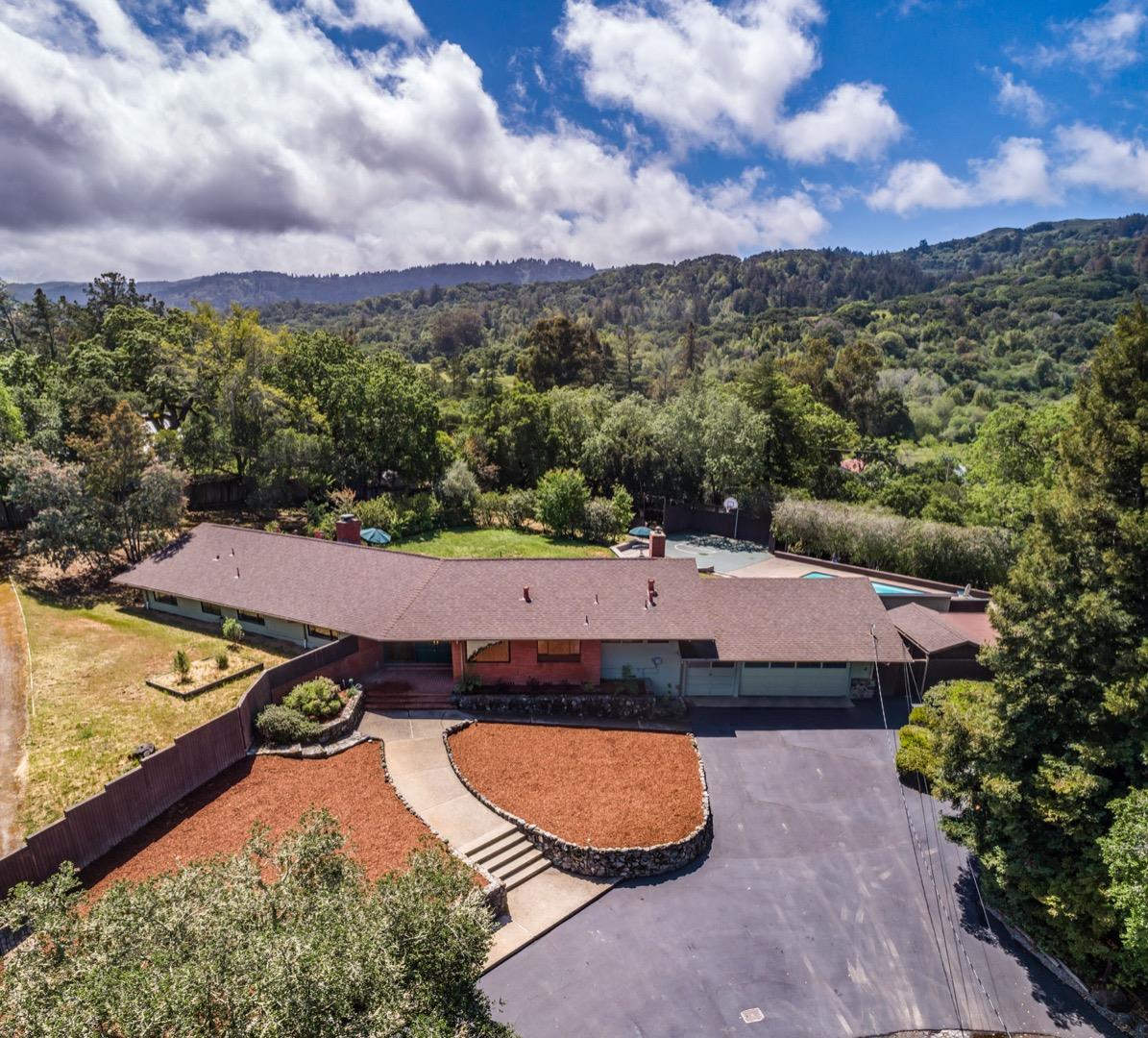 Detail Gallery Image 1 of 1 For 25 Bow Way, Portola Valley,  CA 94028 - 4 Beds | 2/1 Baths