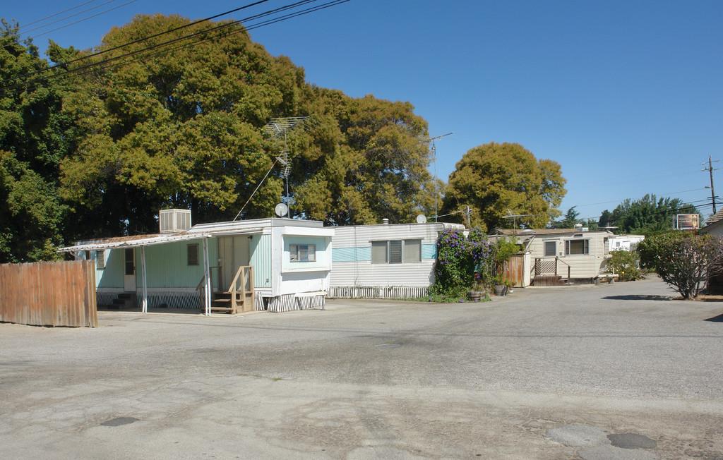 Detail Gallery Image 16 of 16 For 1893 Woodland Ave, East Palo Alto,  CA 94303 - – Beds | – Baths