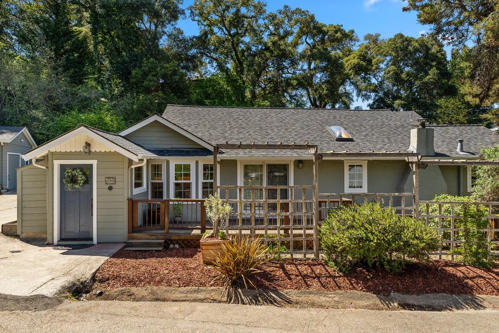 Detail Gallery Image 1 of 1 For 614 Bonita Dr, Aptos,  CA 95003 - 3 Beds | 2 Baths