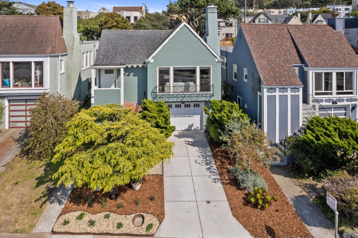 Detail Gallery Image 1 of 1 For 975 Portola Dr, San Francisco,  CA 94127 - 3 Beds | 2 Baths