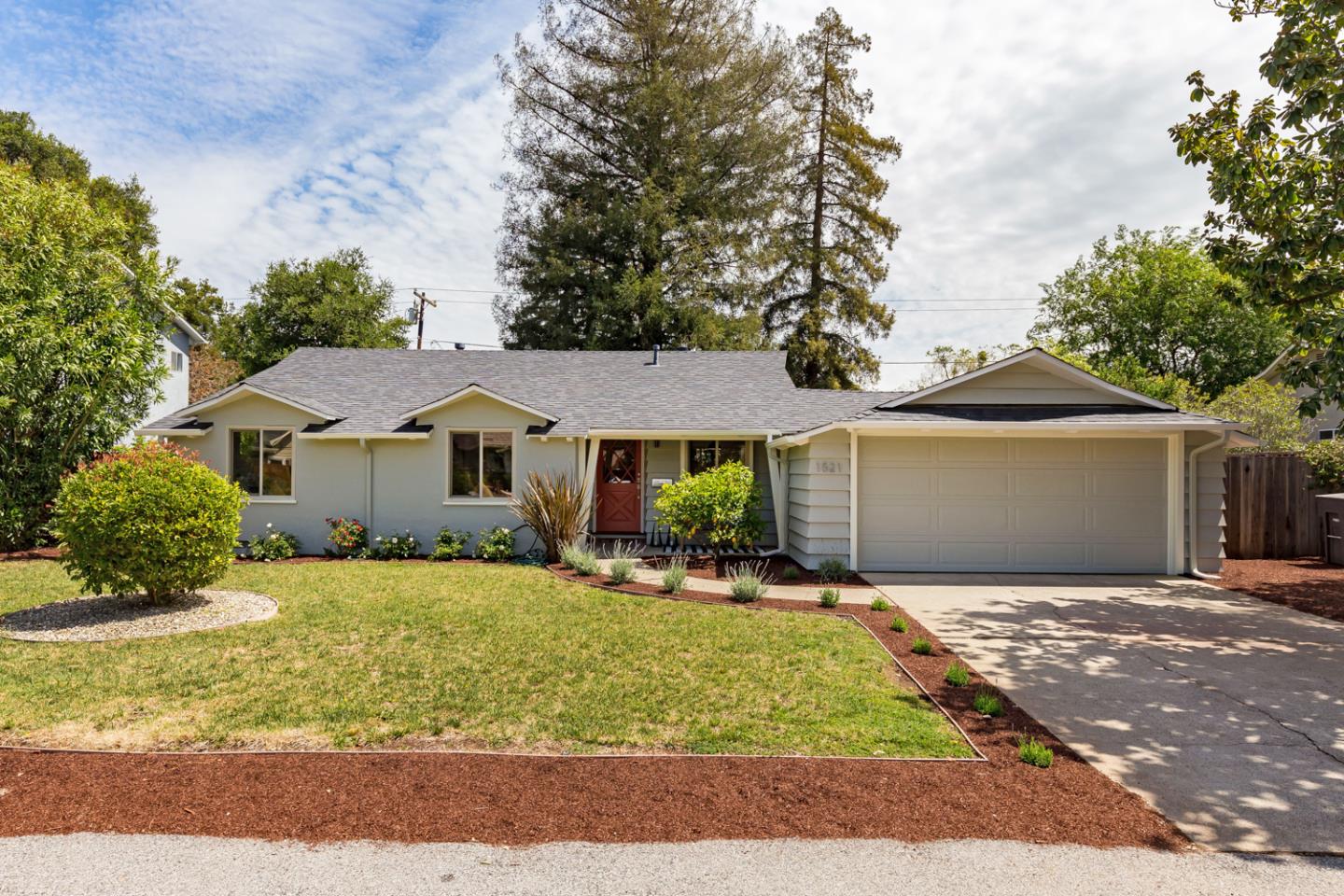 Detail Gallery Image 1 of 1 For 1521 Meadow Ln, Mountain View,  CA 94040 - 3 Beds | 2 Baths