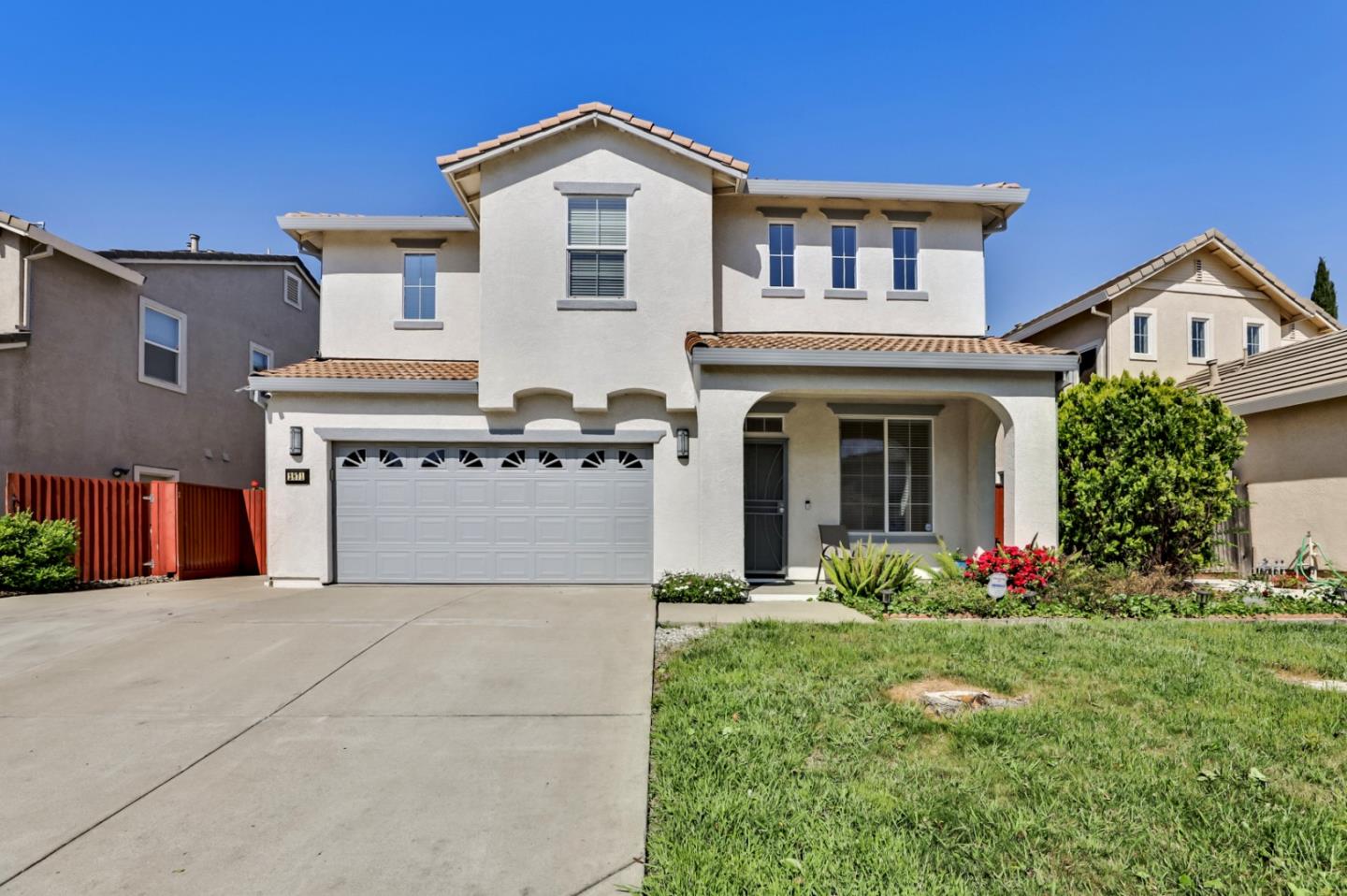 Detail Gallery Image 1 of 1 For 2871 Frigate Bird Dr, Sacramento,  CA 95834 - 4 Beds | 2/1 Baths