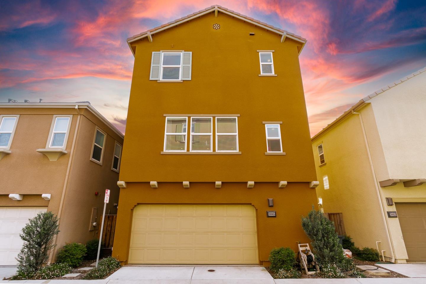 Detail Gallery Image 1 of 1 For 38865 Coneflower Pl, Newark,  CA 94560 - 4 Beds | 3/1 Baths