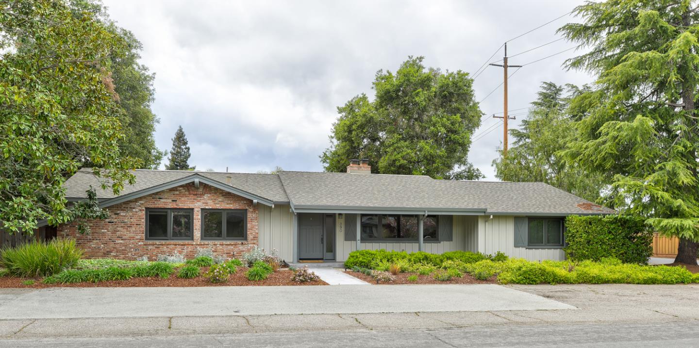 Detail Gallery Image 1 of 1 For 390 Cherry Ave, Los Altos,  CA 94022 - 3 Beds | 2 Baths