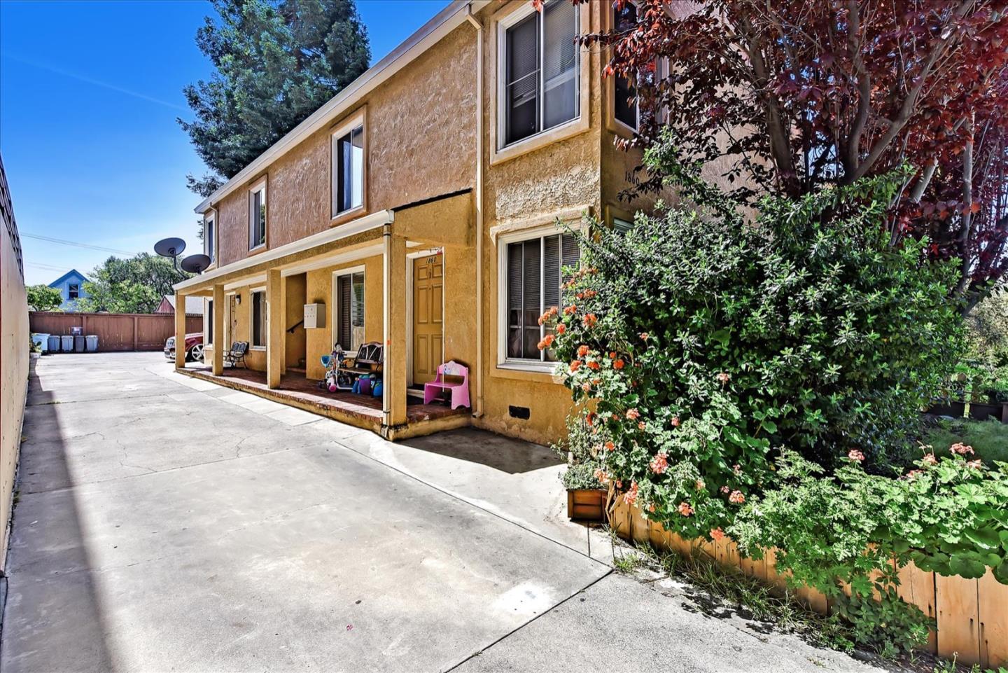Detail Gallery Image 1 of 20 For 1860 Dwight Way, Berkeley,  CA 94703 - – Beds | – Baths