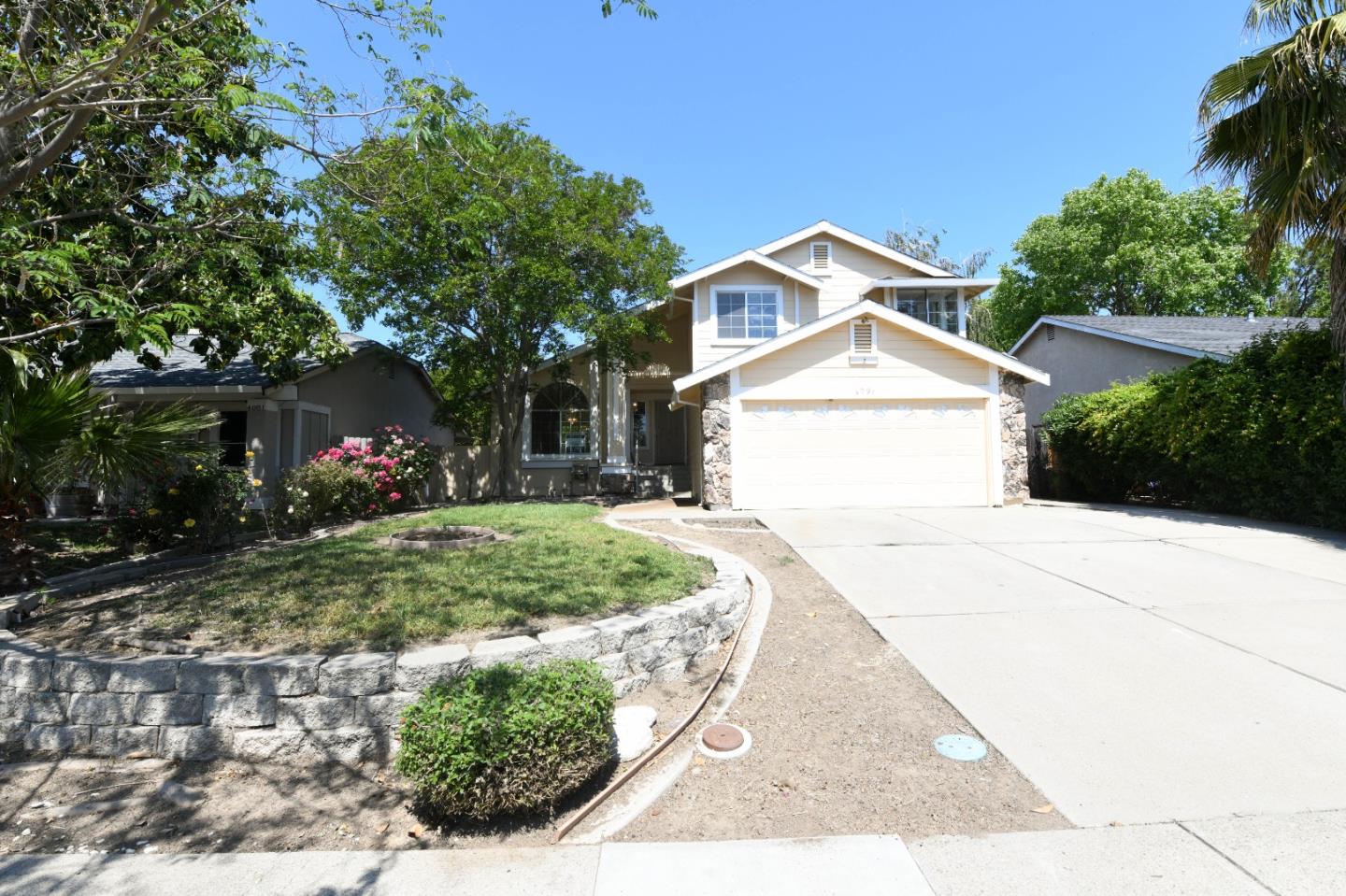 Detail Gallery Image 1 of 1 For 4091 Sea Drift Way, Sacramento,  CA 95823 - 4 Beds | 3 Baths