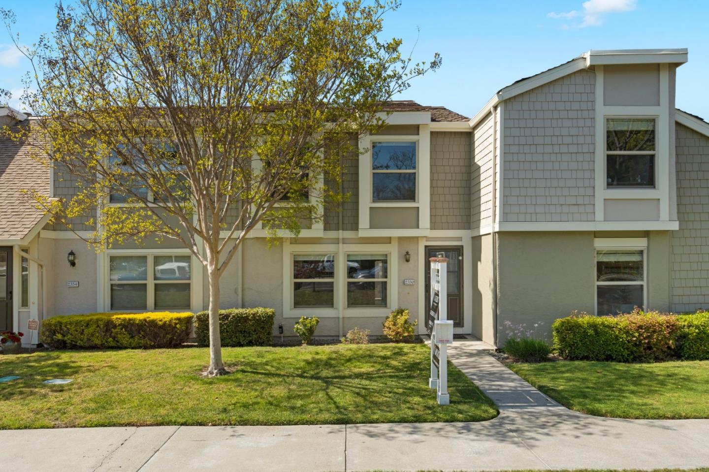 Detail Gallery Image 1 of 1 For 2330 Falling Water Ct, Santa Clara,  CA 95054 - 3 Beds | 2/1 Baths