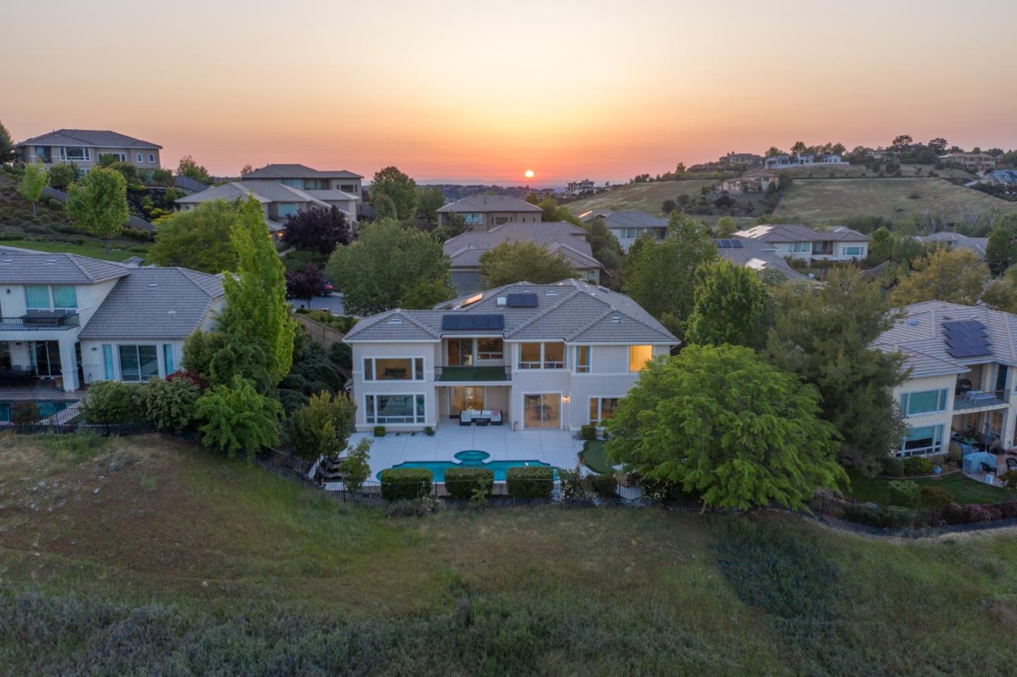 Detail Gallery Image 1 of 1 For 8035 Marches Way, El Dorado Hills,  CA 95762 - 5 Beds | 5/1 Baths