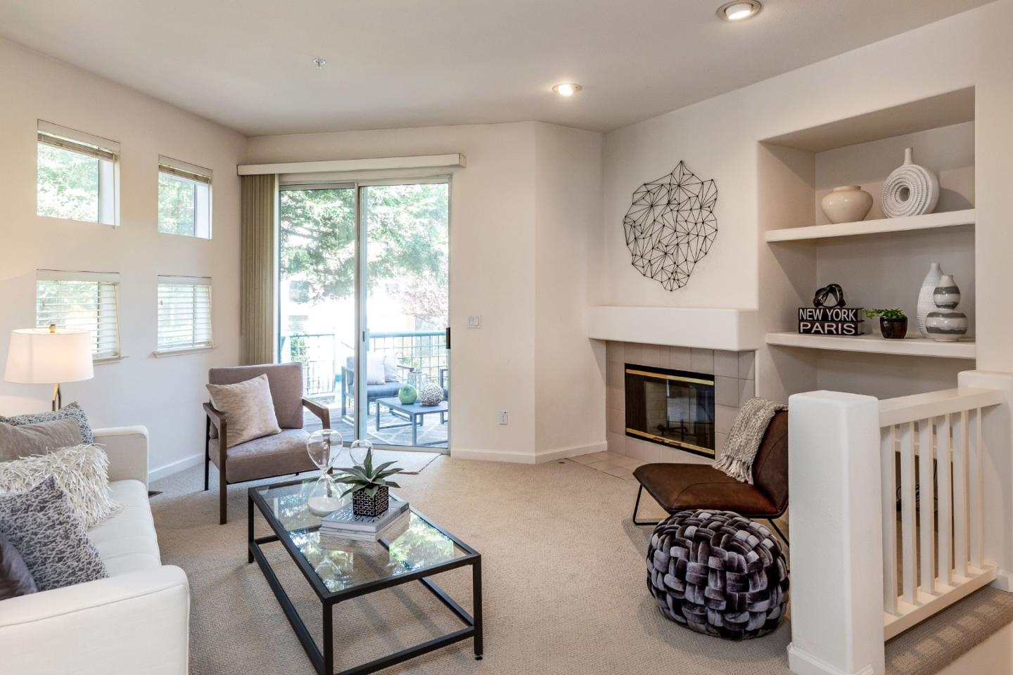 Detail Gallery Image 1 of 1 For 989 Asilomar Ter #4,  Sunnyvale,  CA 94086 - 3 Beds | 3/1 Baths