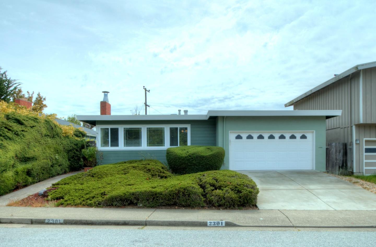 Detail Gallery Image 1 of 1 For 2301 Crestmoor Dr, San Bruno,  CA 94066 - 3 Beds | 2 Baths