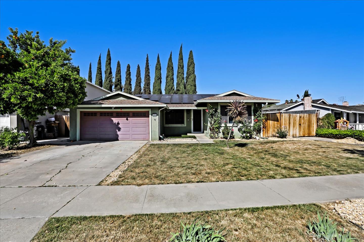 Detail Gallery Image 1 of 1 For 5288 Pebbletree Way, San Jose,  CA 95111 - 4 Beds | 3 Baths