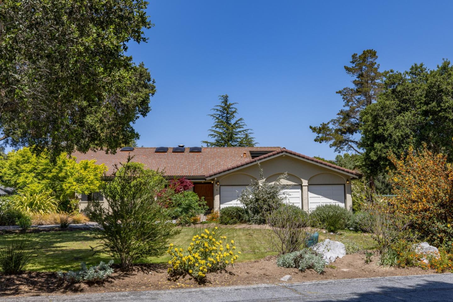 Detail Gallery Image 1 of 1 For 5 via Las Encinas, Carmel Valley,  CA 93924 - 4 Beds | 2/1 Baths