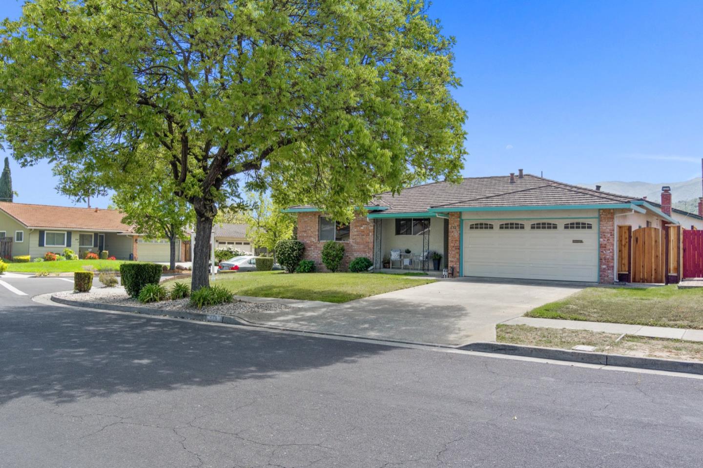 Detail Gallery Image 1 of 1 For 430 Hershner Dr, Los Gatos,  CA 95032 - 4 Beds | 2 Baths