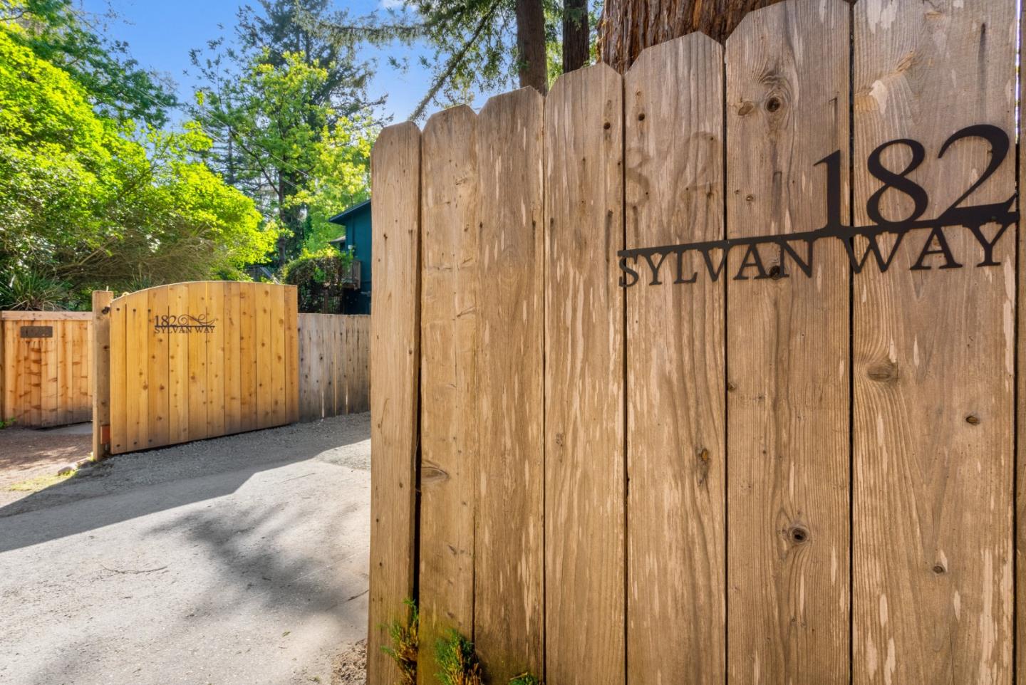 Detail Gallery Image 1 of 1 For 182 Sylvan Way, Felton,  CA 95018 - 3 Beds | 2 Baths