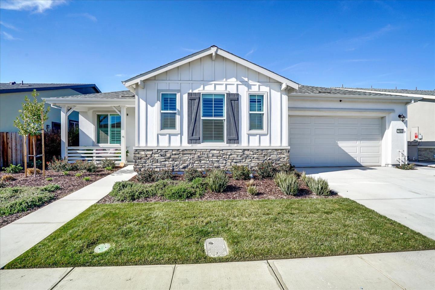 Detail Gallery Image 1 of 1 For 1369 Laurel Dr, Manteca,  CA 95336 - 2 Beds | 2/1 Baths