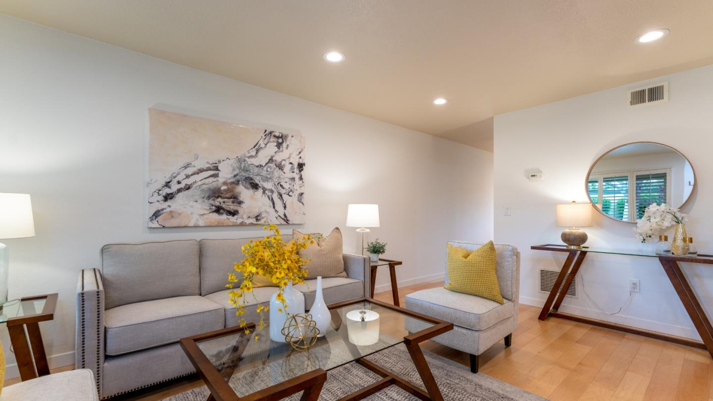 Detail Gallery Image 1 of 1 For 662 N Ahwanee Ter, Sunnyvale,  CA 94085 - 2 Beds | 2/1 Baths