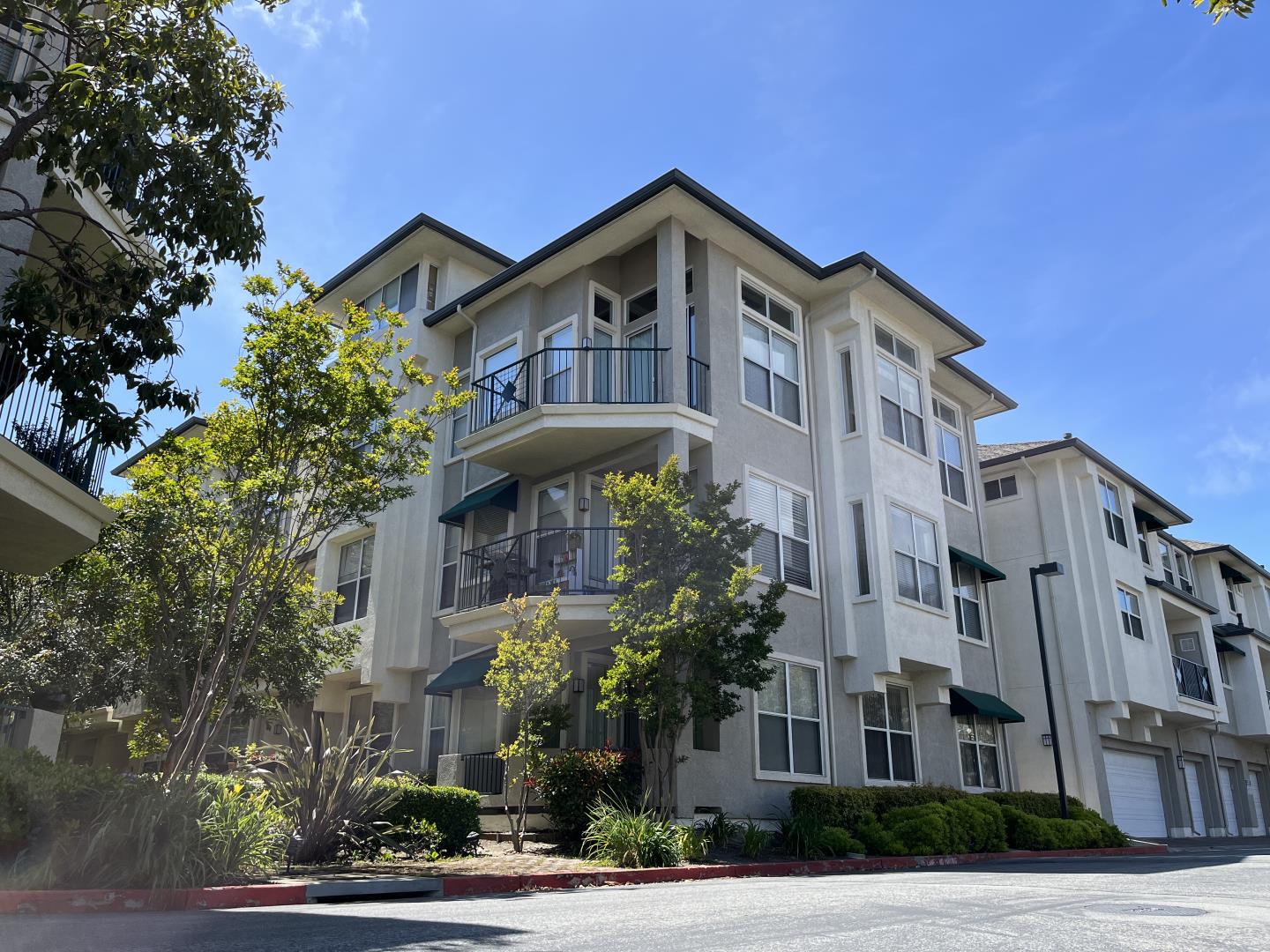 Detail Gallery Image 1 of 1 For 501 Baltic Cir #535,  Redwood City,  CA 94065 - 2 Beds | 2 Baths