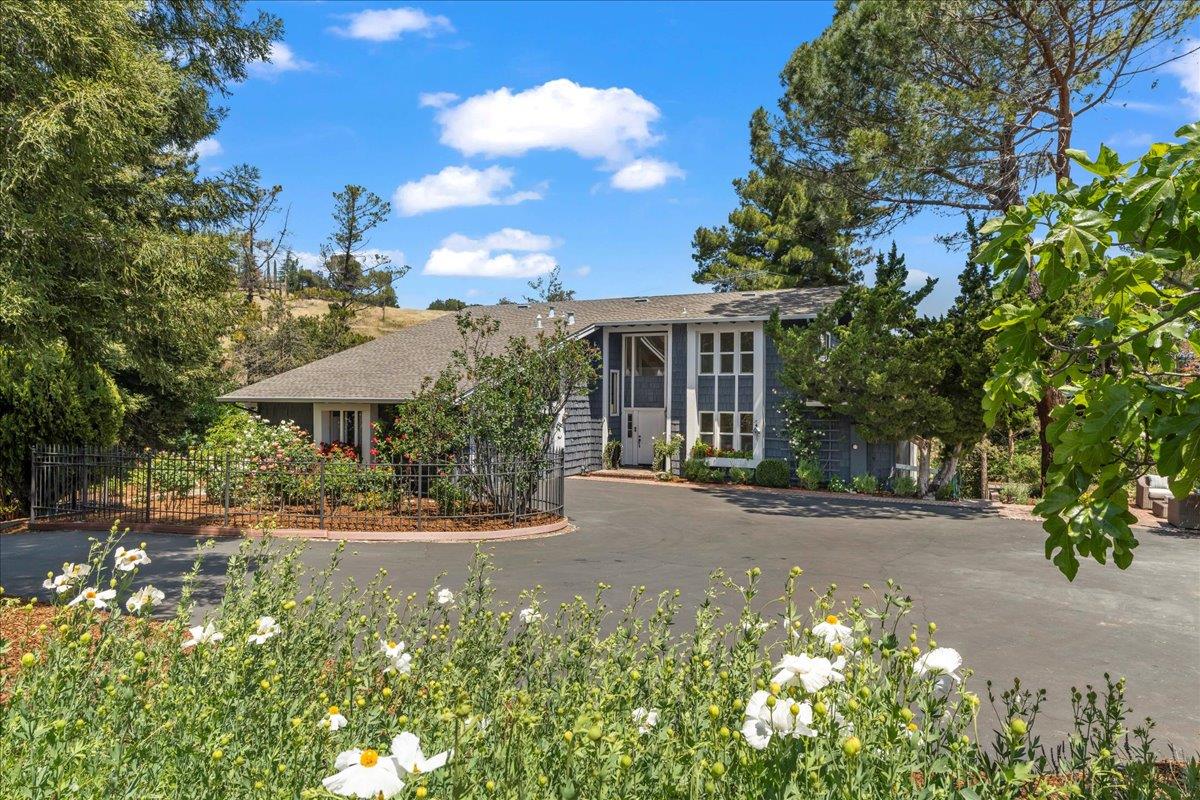 Detail Gallery Image 1 of 1 For 14920 Diduca Way, Los Gatos,  CA 95032 - 4 Beds | 3/1 Baths