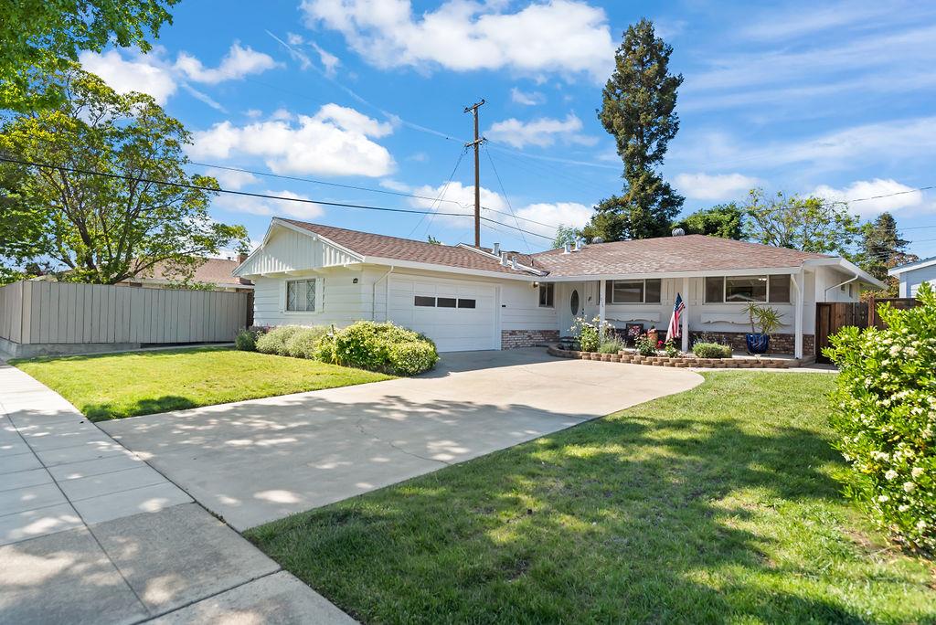 Detail Gallery Image 1 of 1 For 1015 Inverness Way, Sunnyvale,  CA 94087 - 4 Beds | 2 Baths