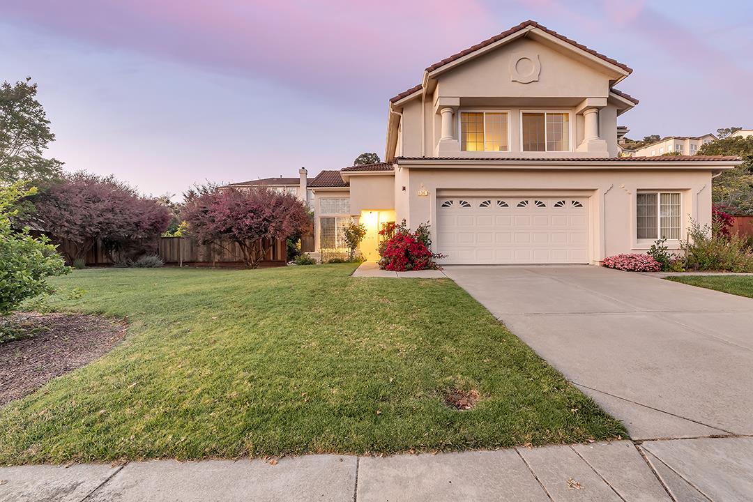 Detail Gallery Image 1 of 1 For 1008 Silver Maple Ln, Hayward,  CA 94544 - 4 Beds | 3 Baths
