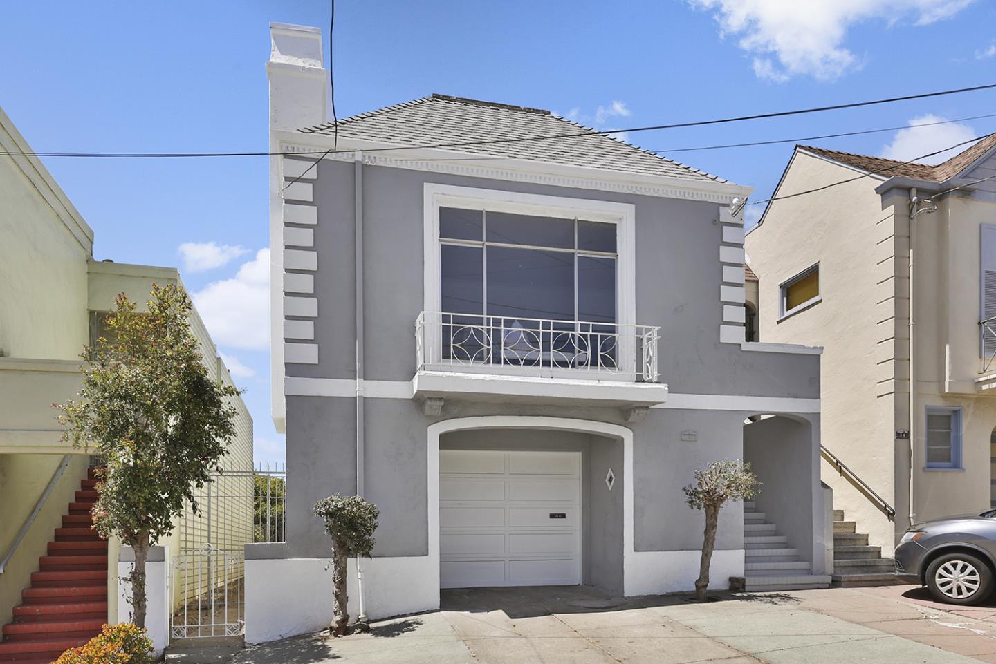 Detail Gallery Image 1 of 1 For 40 Schwerin St, San Francisco,  CA 94134 - 2 Beds | 2 Baths