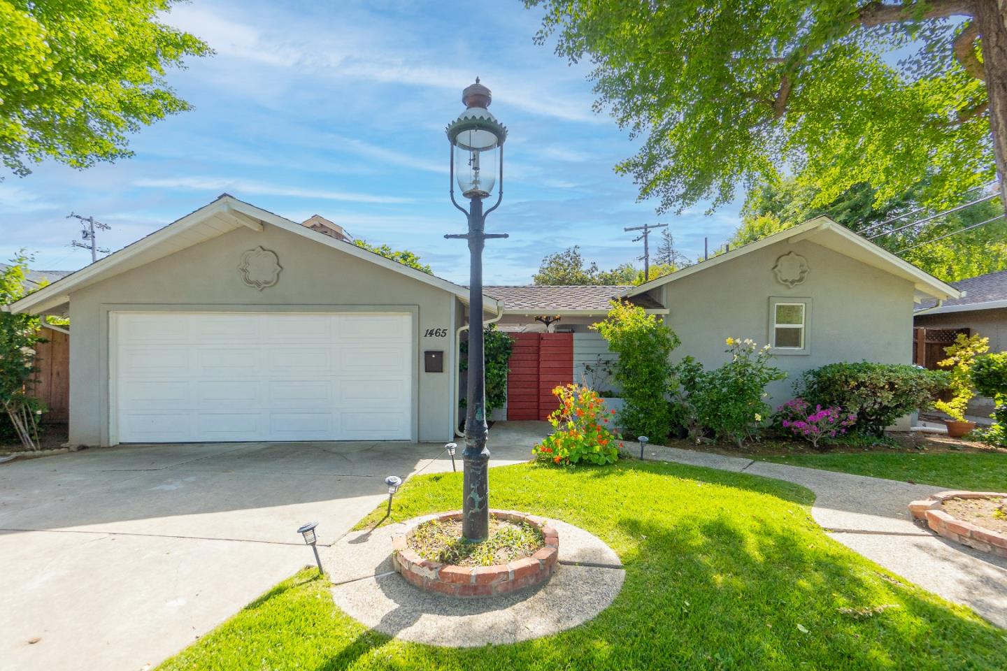 Detail Gallery Image 1 of 1 For 1465 Padres Dr, San Jose,  CA 95125 - 3 Beds | 2/1 Baths