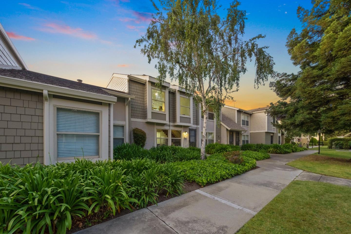 Detail Gallery Image 1 of 1 For 2286 Creek Bed Ct, Santa Clara,  CA 95054 - 3 Beds | 2/1 Baths
