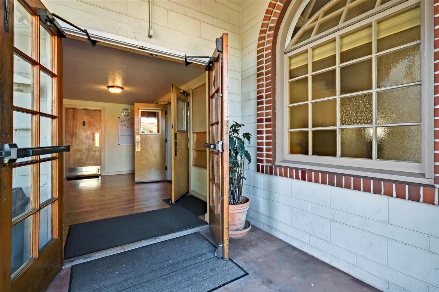 Detail Gallery Image 11 of 58 For 1307-1313 Seabright Ave, Santa Cruz,  CA 95062 - – Beds | – Baths
