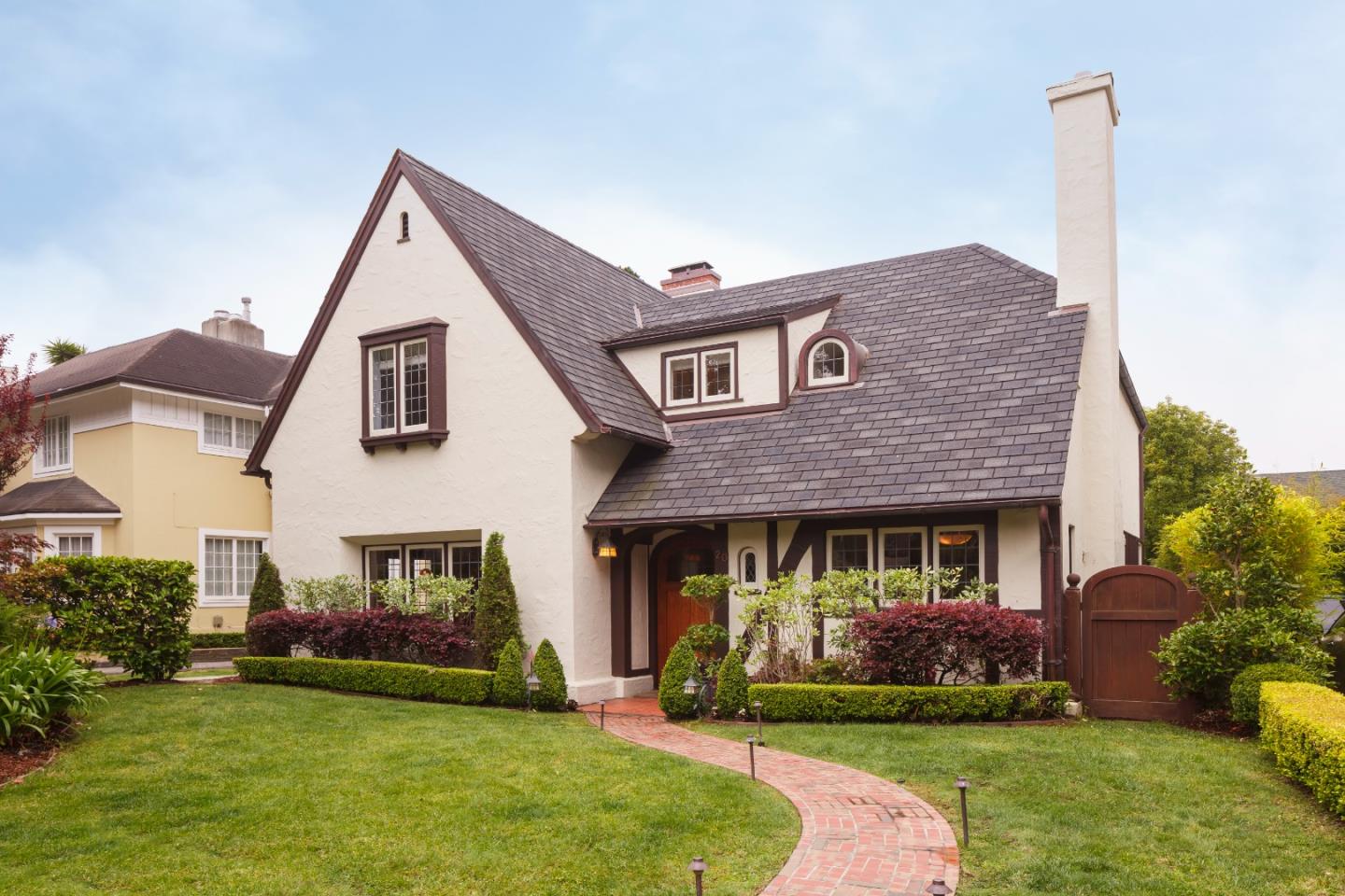 Detail Gallery Image 1 of 1 For 20 San Leandro Way, San Francisco,  CA 94127 - 3 Beds | 2/1 Baths