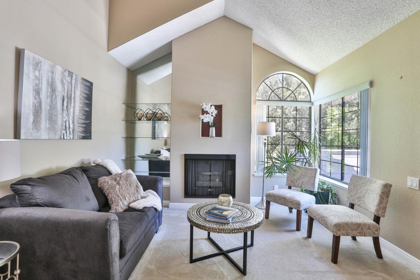 Detail Gallery Image 1 of 1 For 2875 Buena Crest Ct, San Jose,  CA 95121 - 2 Beds | 2 Baths