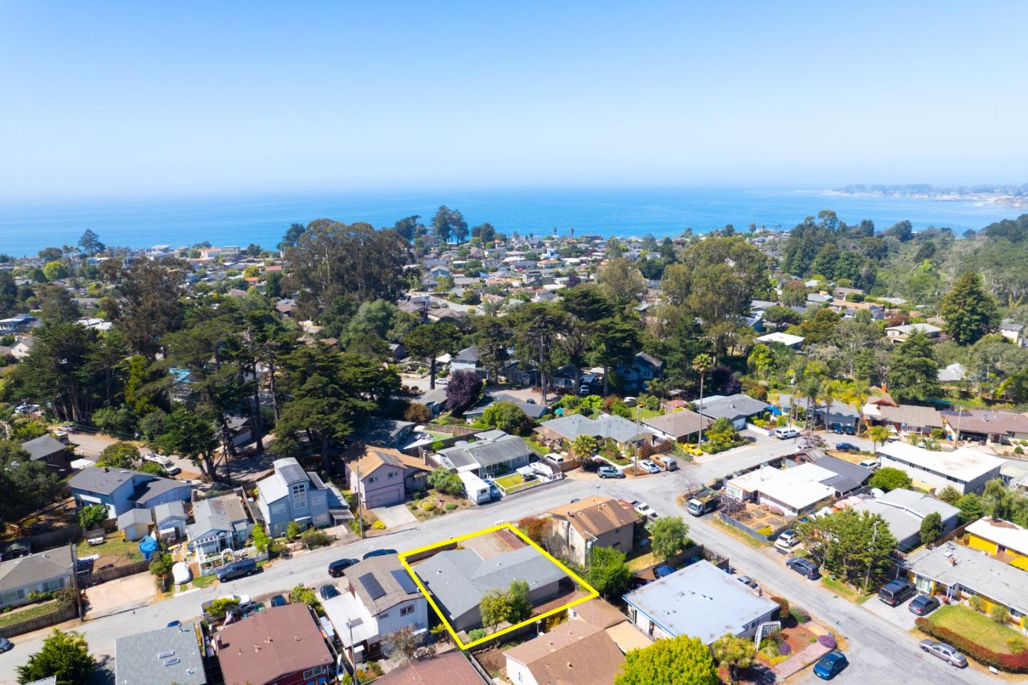 Detail Gallery Image 1 of 1 For 526 Harriet Ave, Aptos,  CA 95003 - 3 Beds | 2 Baths